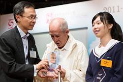 Shun On DECC was awarded the 'Outstanding District Project of Kwun Tong District' and 'The Best Opportunities for the Elders Project in Hong Kong'